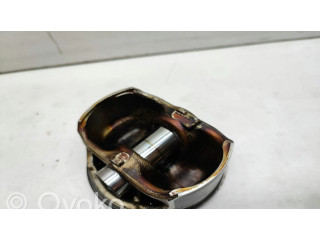 Píst BMW 1 E82 E88 pro benzínový motor 1.8