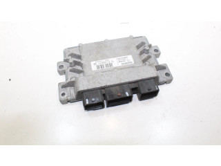 Блок управления двигателя 8201076690, 8200700695   Renault Twingo II