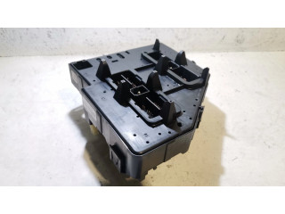 Блок предохранителей 25743733   Cadillac CTS    