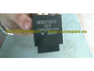 Блок предохранителей MB572255   Mitsubishi Montero    