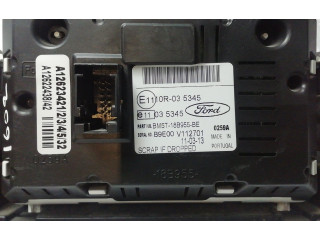 Радио/ проигрыватель CD/DVD / навигация