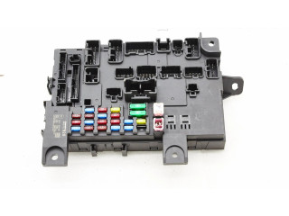 Блок предохранителей 8637c620, 10r057749 Mitsubishi Outlander