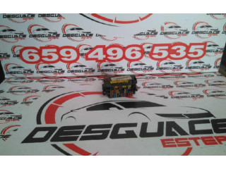 Блок предохранителей    Peugeot 406    