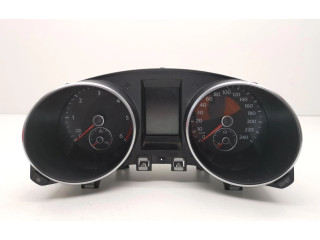 Панель приборов 5K0920870E Volkswagen Golf VI