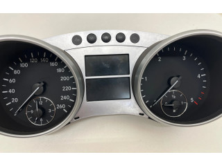 Přístrojová deska Mercedes-Benz R AMG W251 2008 A2514405211, A2C53168071