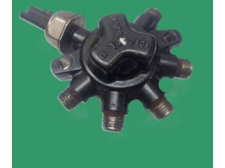 Топливная рампа 4M5Q9D280DB, 1899051 Ford Galaxy