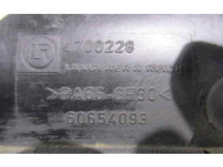 Интеркулер 60654093, 1700228 Alfa Romeo 166