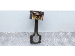 Píst HR16 Nissan Juke I F15