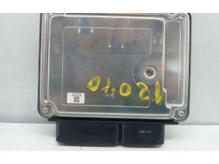 Блок управления двигателя 03G906021KH, 0281013226   Volkswagen Golf SportWagen