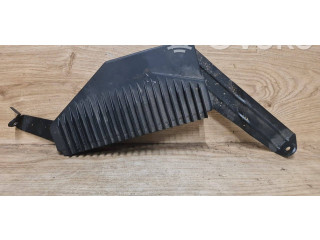 Звукоусилитель 8666630   Volvo V70