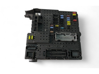 Блок предохранителей 30728512 Volvo V70