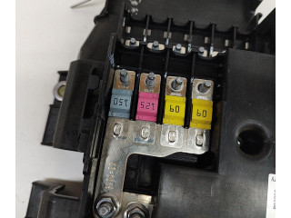 Pojistková skříňka 7P0937548F Volkswagen Touareg II 2016