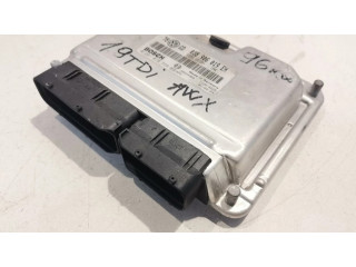 Řídící jednotka 038906019EH, 0281010558 Audi A4 S4 B6 8E 8H 2002