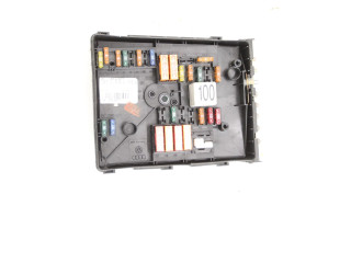 Блок предохранителей 1K70512677, 1K70512677 Volkswagen Jetta V