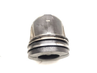  Поршень D4204T D4204T  Volvo V70  