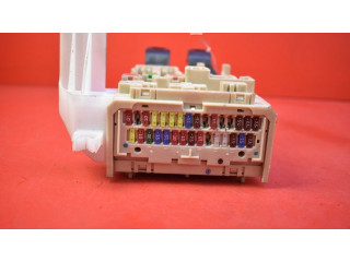 Pojistková skříňka 8273005J60, 8273005J60 Toyota Avensis T270 2015