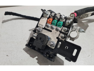 Блок предохранителей 06701050540 Maserati Levante