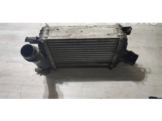 Радиатор интеркулера 144961381R Dacia Duster II