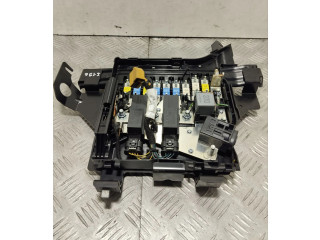 Pojistková skříňka 99965702090, 97061030301 Porsche Panamera (970) 2013