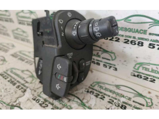 Переключатель дворников 8201590631B Renault Clio III