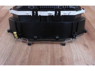 Přístrojová deska Toyota Yaris 2017 838000U390