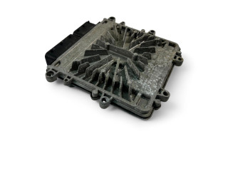 Блок управления двигателем Блок управления 30785100AB, 0281012765   Volvo V70