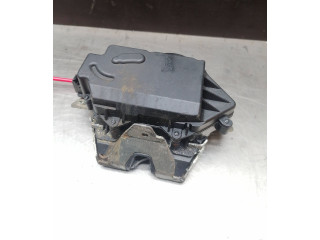 Zámek zadních dveří Mercedes-Benz E W211 2003