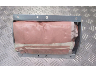 Подушка безопасности водителя    Volvo V70