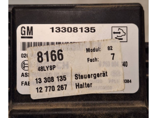 Блок предохранителей  13308135, 12770267   Opel Insignia A    