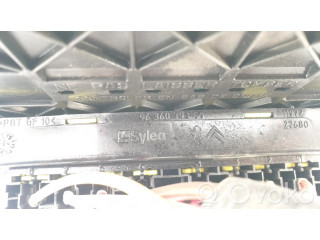 Блок предохранителей 9636079380 Citroen Xsara Picasso