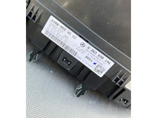 Přístrojová deska Mercedes-Benz GLA W156 2013 A1569004502