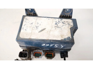 Pojistková skříňka k153822s701, k153812s700 Nissan Navara D22 2001