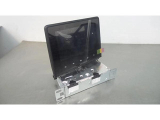 Радио/ проигрыватель CD/DVD / навигация