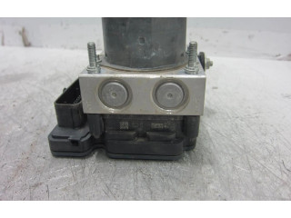 Jednotka ABS A0004310600 Mercedes-Benz GLA W156 2014