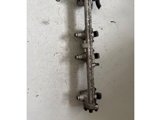 Топливная рампа 95WF9D280BA Ford Galaxy для двигателя 1Z