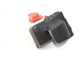 Крышка блока предохранителей 8715688, 61148715688 BMW i4