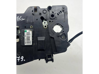 Zámek zadních dveří 2K0827426C Volkswagen Caddy 2008