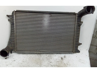 Интеркулер  1K0145803Q   Volkswagen Caddy 