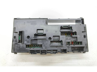 Блок предохранителей 9210863   BMW X3 F25    