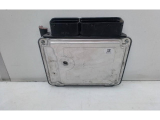 Řídící jednotka 03G906021LL   Volkswagen Caddy 2015