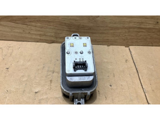 Деталь передней фары