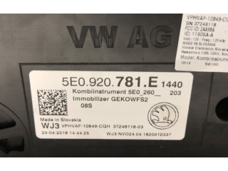 Панель приборов 5E0920781E Skoda Octavia Mk3 (5E)