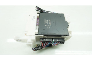 Блок предохранителей 89221-52B50, 89221-52B50 Lexus LBX