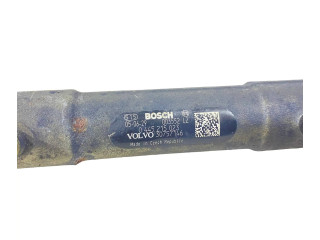 Топливная рампа 30757146, 0445215023   Volvo XC90  