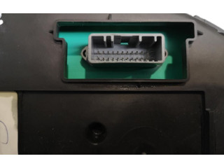 Панель приборов 8200628775H Renault Clio III