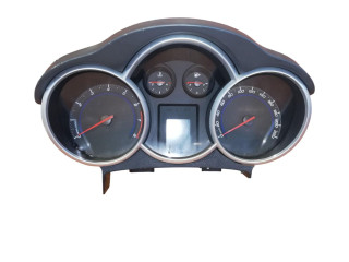 Přístrojová deska Chevrolet Cruze 94576297, 94576297