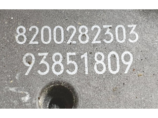 Замок багажника 8200282303, 93851809    Renault Trafic II (X83) 2002 - 2014 года