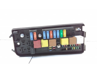 Блок предохранителей 13198102, 519131007   Opel Vectra C    