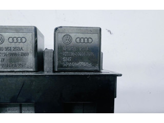 Pojistková skříňka 7N0937503A Volkswagen Tiguan 2008