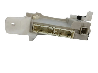 Pojistková skříňka Řídící jednotka BSM 8273076030 Lexus CT 200H 2015